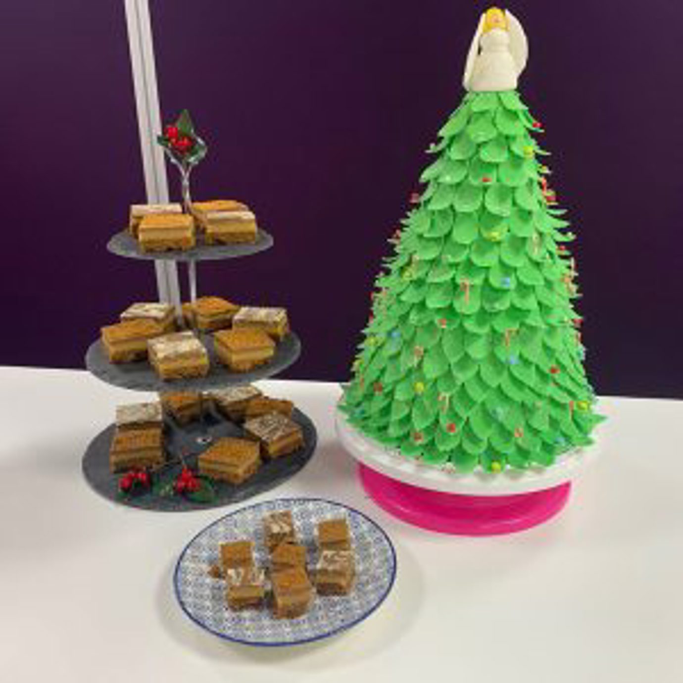 A Christmas bake-off at MPE